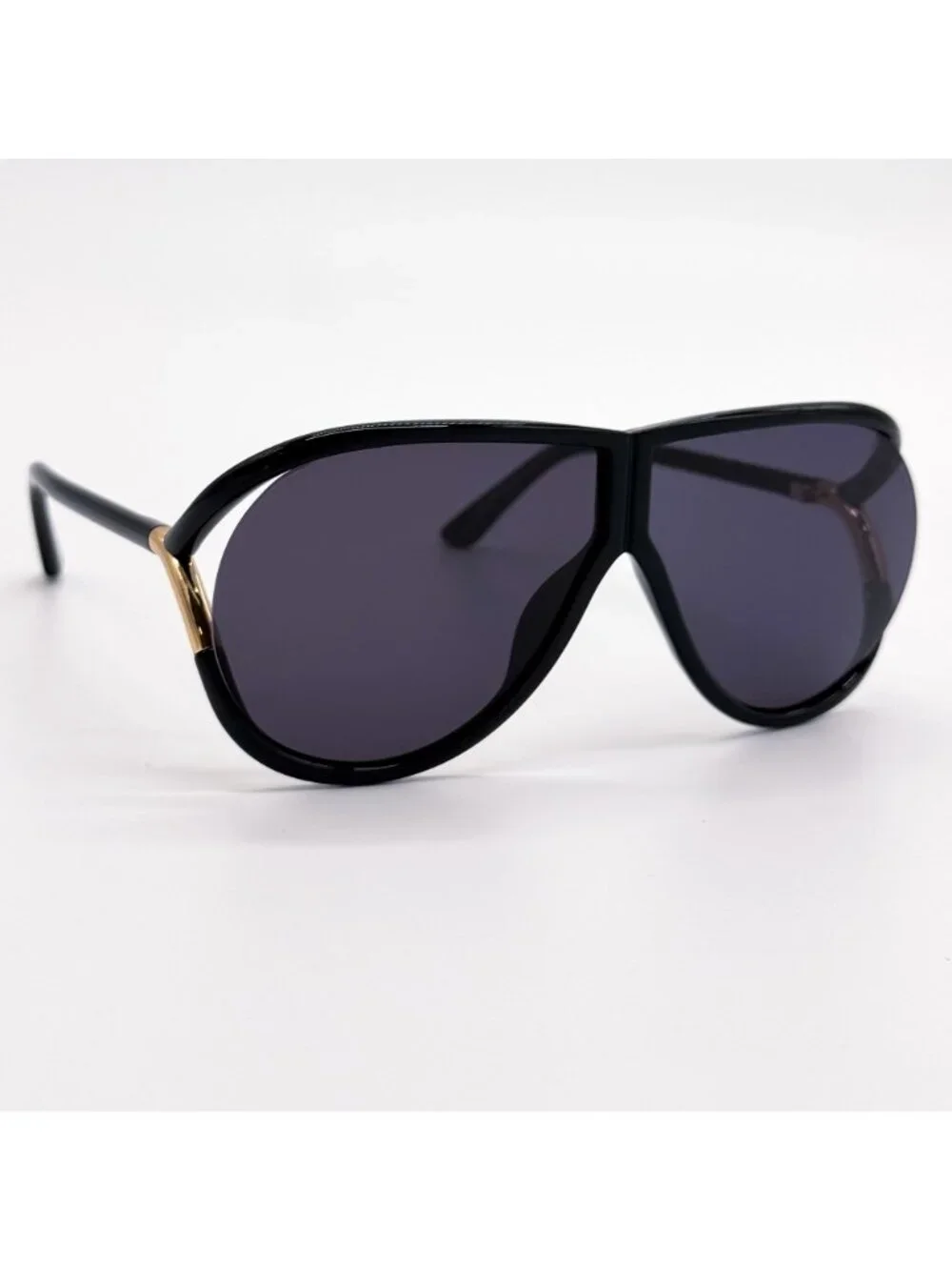 New Tom Ford Axel TF1197 01A Black Shield Unisex Sunglasses Authentic